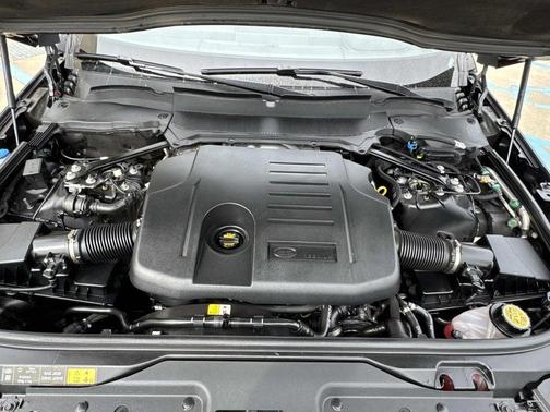 2025 Land Rover Discovery P360 Dynamic SE