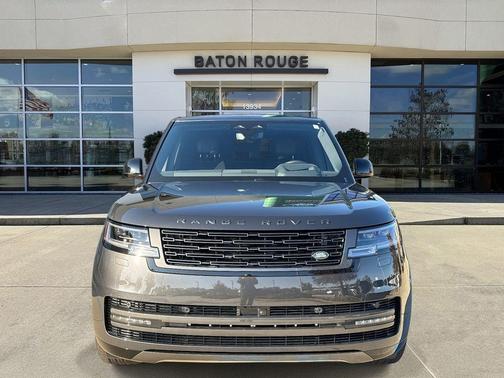 2025 Land Rover Range Rover P400 SE