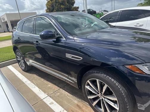 2025 Jaguar F-PACE P250 R-Dynamic S