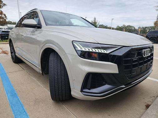 2023 Audi Q8 55 Premium Plus