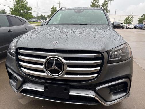 Black 2025 Mercedes-Benz GLS 450 4MATIC
