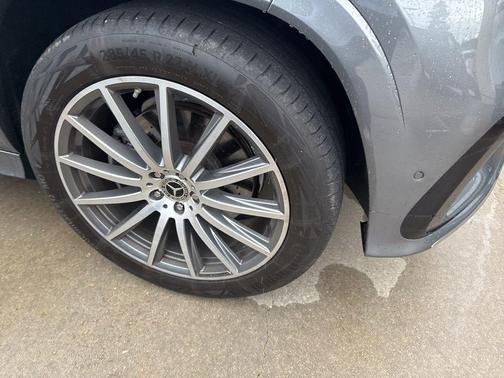 Black 2025 Mercedes-Benz GLS 450 4MATIC