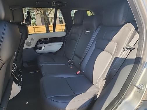 2022 Land Rover Range Rover P525 Westminster