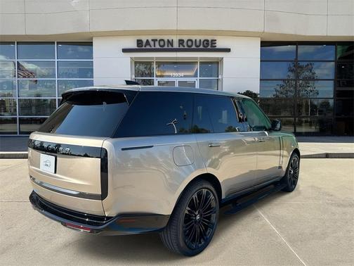 2025 Land Rover Range Rover P530 SE 7 Seat