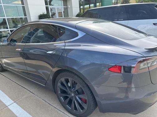 2021 Tesla Model S Performance