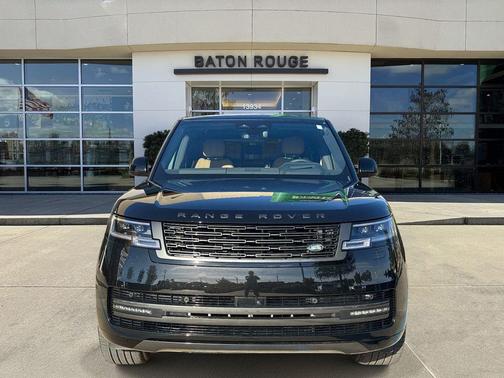Santorini Black 2026 Land Rover Range Rover P400 SE 7 Seat