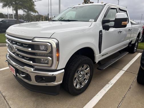 2024 Ford F-350 Lariat Super Duty