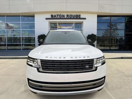 Ostuni Pearl White 2026 Land Rover Range Rover P400 SE