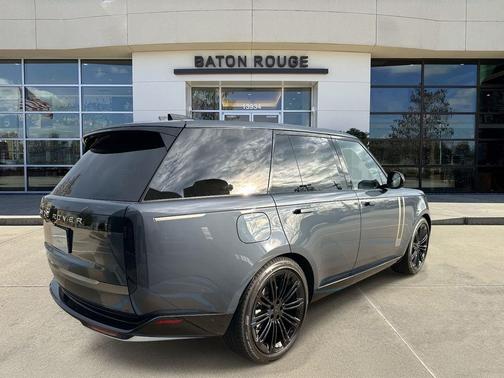 2026 Land Rover Range Rover P400 SE