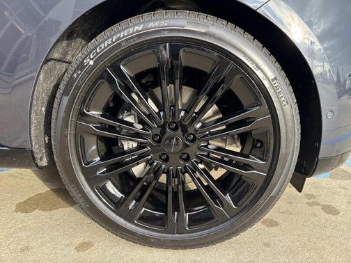 2026 Land Rover Range Rover P400 SE