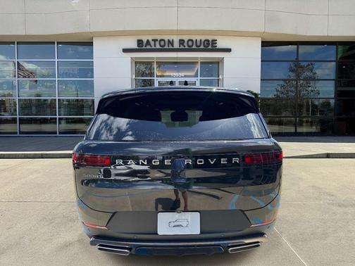 Santorini Black 2026 Land Rover Range Rover Sport SE
