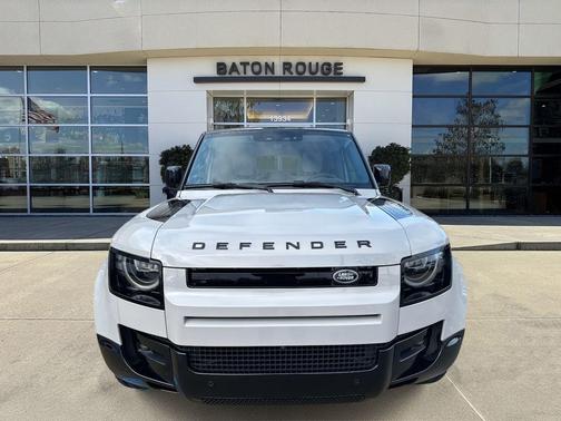 2026 Land Rover Defender P500 X-Dynamic SE