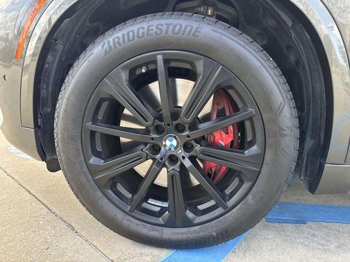 2022 BMW X5 M50i