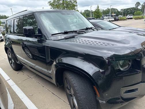 Santorini Black 2023 Land Rover Defender 110 X-Dynamic SE