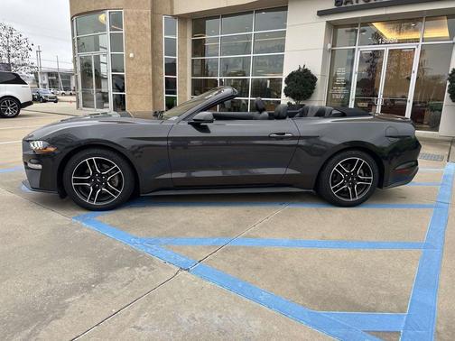 2022 Ford Mustang EcoBoost Premium