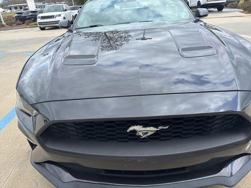 2022 Ford Mustang EcoBoost Premium