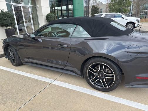 2022 Ford Mustang EcoBoost Premium