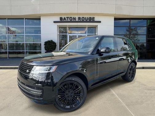 Santorini Black 2026 Land Rover Range Rover P400 SE