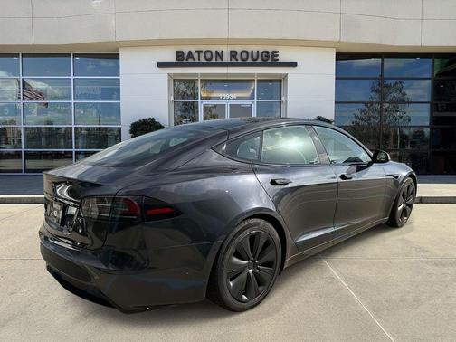 2024 Tesla Model S Base