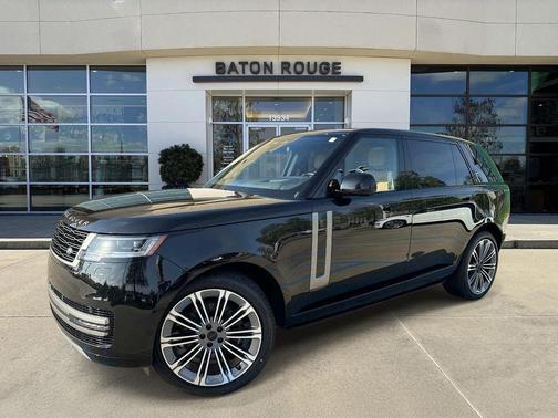 Santorini Black 2026 Land Rover Range Rover P530 SE 7 Seat