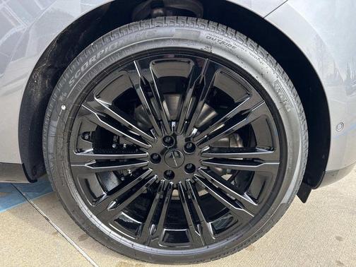 2026 Land Rover Range Rover P400 SE