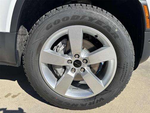 2026 Land Rover Defender S