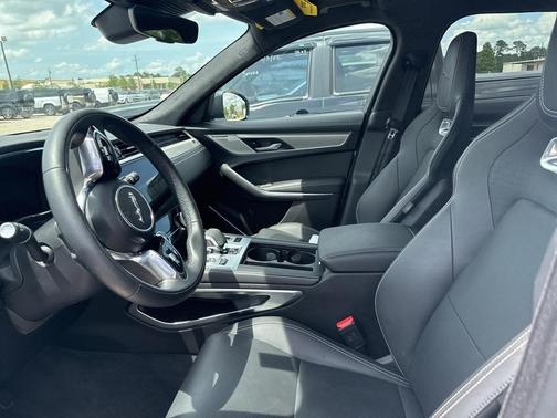 2025 Jaguar F-PACE P250 R-Dynamic S