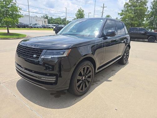Santorini Black 2025 Land Rover Range Rover P400 SE