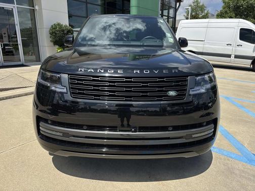 Santorini Black 2025 Land Rover Range Rover P400 SE