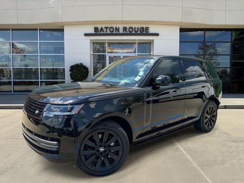 Santorini Black 2025 Land Rover Range Rover P400 SE