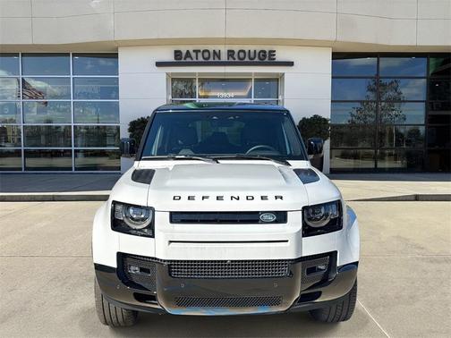 2025 Land Rover Defender P400 X-Dynamic SE