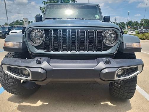 Anvil Clearcoat 2025 Jeep Gladiator Sport