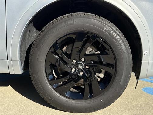 2024 Land Rover Discovery Sport Core S