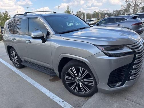 2025 Lexus LX 600 Luxury