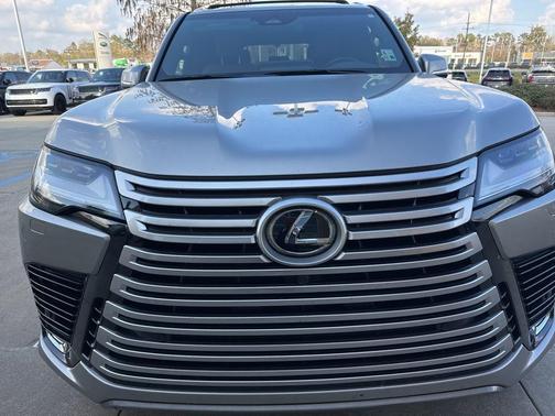 2025 Lexus LX 600 Luxury