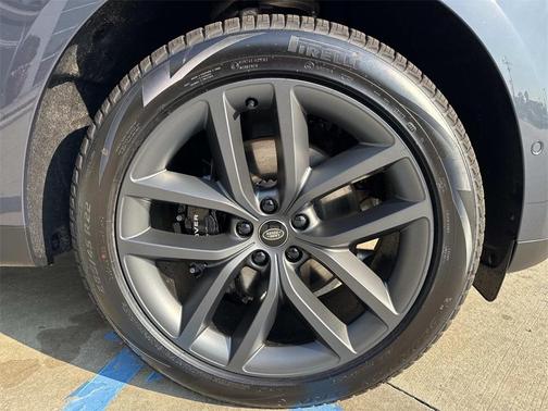 2025 Land Rover Range Rover Sport P360 SE