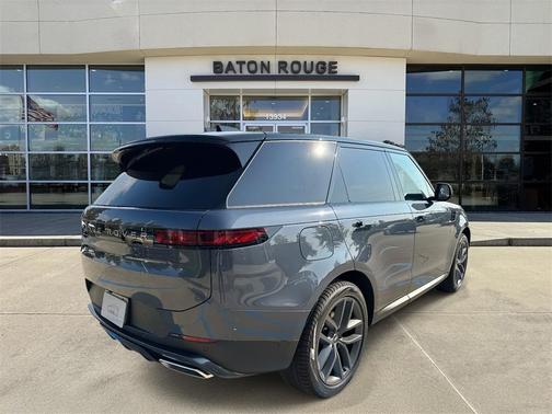 2025 Land Rover Range Rover Sport P360 SE