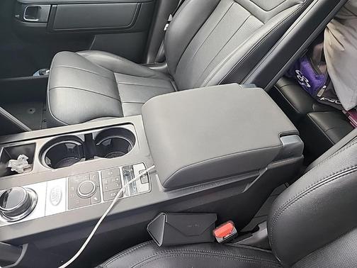 2020 Land Rover Discovery Landmark Edition