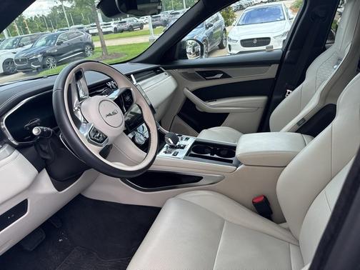 2025 Jaguar F-PACE P250 R-Dynamic S