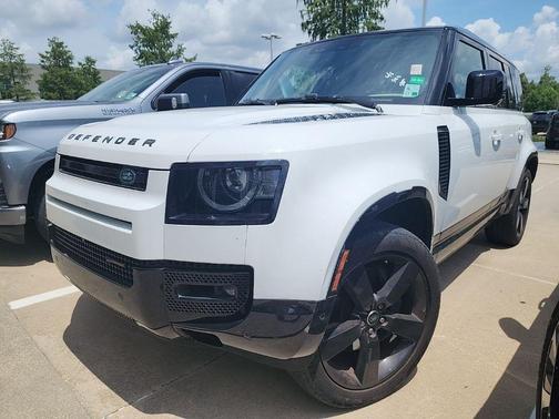 Fuji White 2023 Land Rover Defender 110 X-Dynamic SE