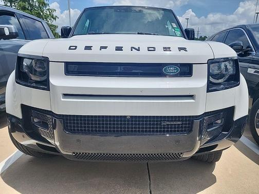 Fuji White 2023 Land Rover Defender 110 X-Dynamic SE