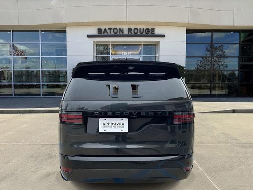 2025 Land Rover Discovery P360 Dynamic SE