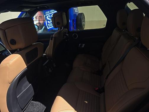 2025 Land Rover Discovery P360 Dynamic SE