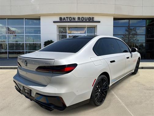 2023 BMW 760 760i xDrive