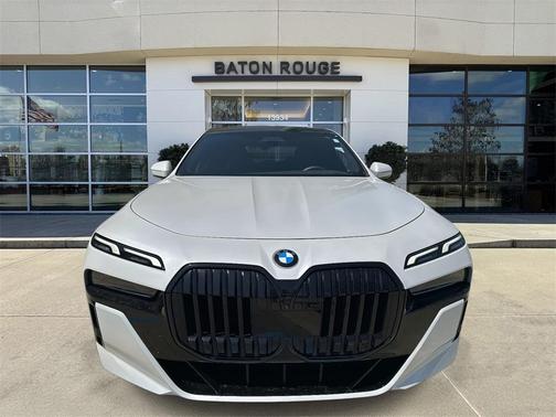 2023 BMW 760 760i xDrive