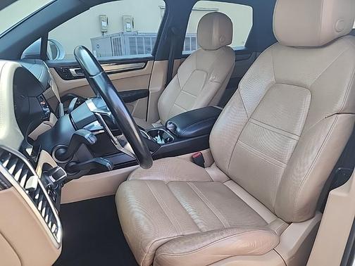 2019 Porsche Cayenne Base