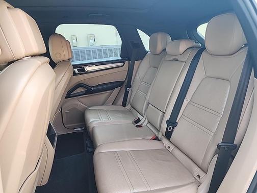 2019 Porsche Cayenne Base