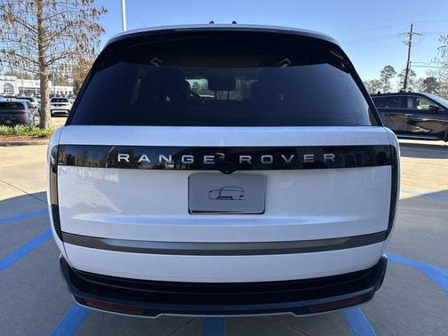 2026 Land Rover Range Rover SE