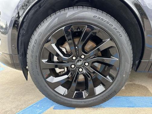 2025 Land Rover Discovery Sport Dynamic SE