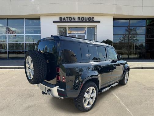2025 Land Rover Defender P300